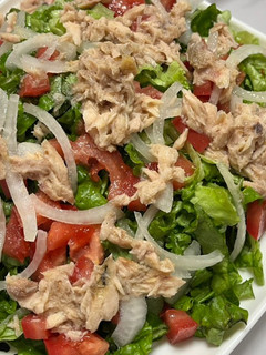 Una foto de Ensalada de atún