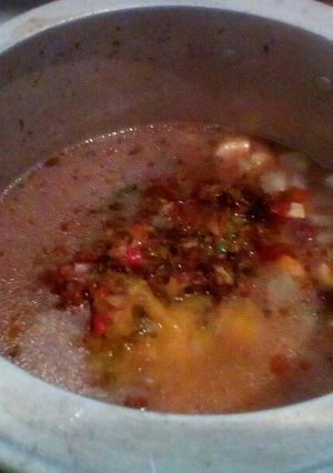Una foto de Frijoles con papa y pata de cerdo🐷