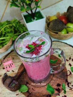 बीटरूट छाछ (beetroot buttermilk recipe in Hindi) रेसिपी मुख्य फोटो