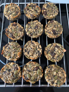 A picture of No flour, Multi-Grain Banana Cookies.