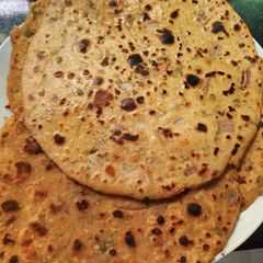 Baisany roti(missi roti) A picture of Baisany roti(missi roti).