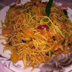 A picture of Veg chowmin.