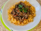 Res con champiñones y pimiento morrón