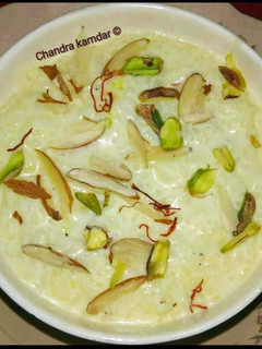 चावल की खीर (chawal ki kheer recipe in Hindi) रेसिपी मुख्य फोटो