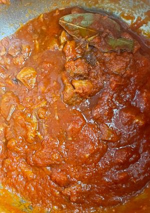 Una foto de Carne con tomate