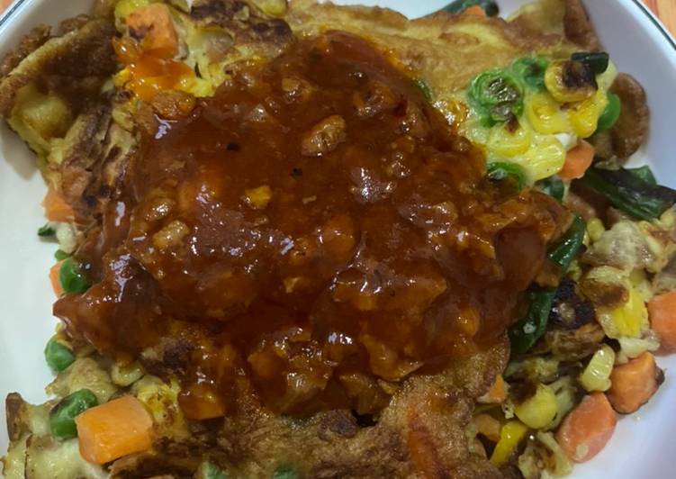 Cara Gampang Membuat Veggie omelete with bolognese sauce Anti Gagal