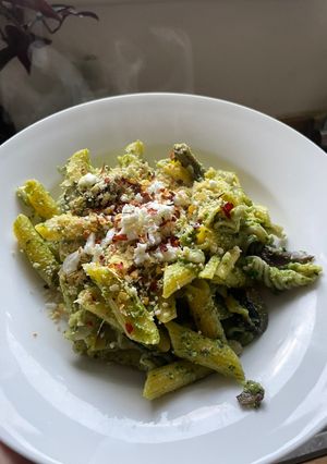 A picture of Mushroom and Bean Pesto Pasta.