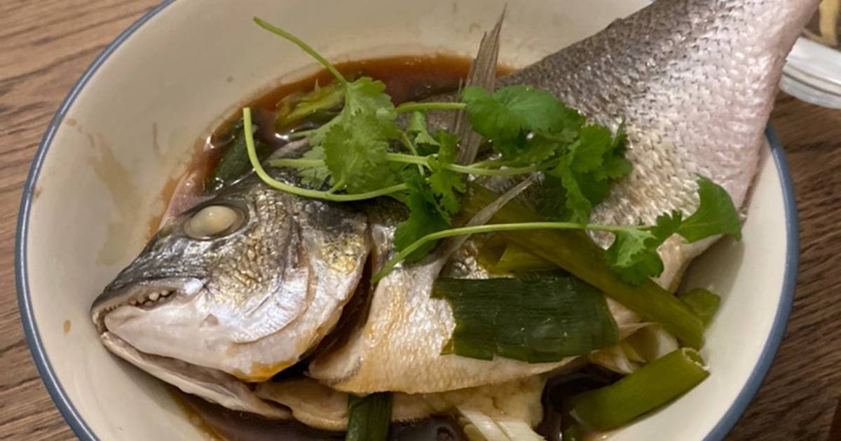 Steamed whole sea bream with oyster sauce Recipe by Kanaaneko Cookpad
