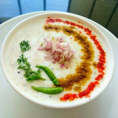 A picture of Onion Raita.