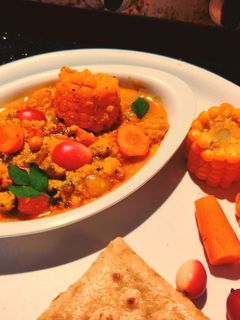 खतखत (khatkhat recipe in marathi) रेसिपी चे मुख्य फोटो