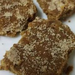 A picture of Golpapdi sweet.