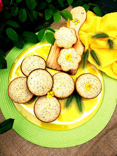 Una foto de Muffins de coco y limón🍋🍋🍋