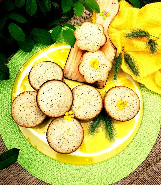 Una foto de Muffins de coco y limón🍋🍋🍋