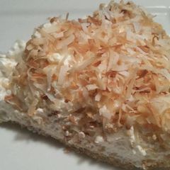 A picture of Banana & Coconut Cream Pie w/ White Chocolate.