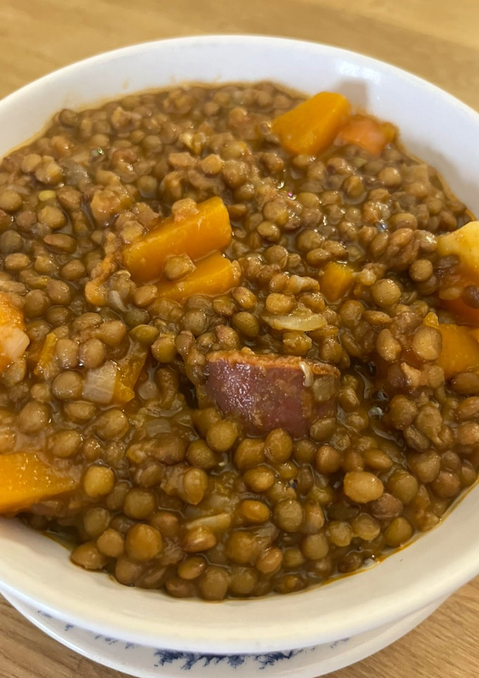 Una foto de Lentejas con chorizo muy fáciles ¡las de toda la vida!