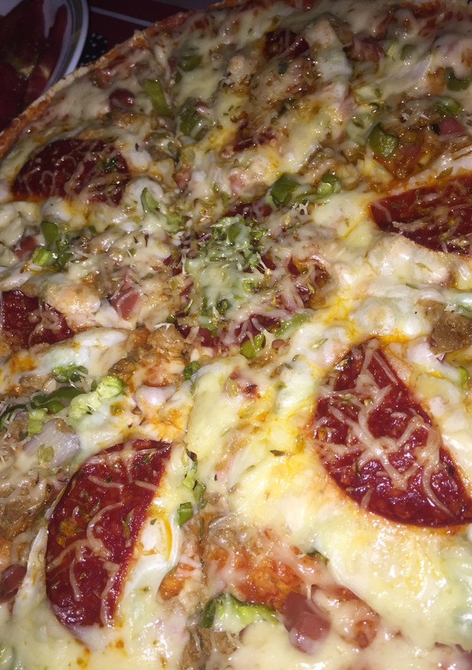 Una foto de Pizza colorida