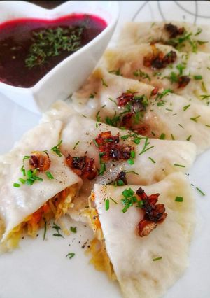 Zdjęcie przepisu Pierogi z kapustą i grzybami.