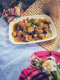 Ayam adobo khas Philippines