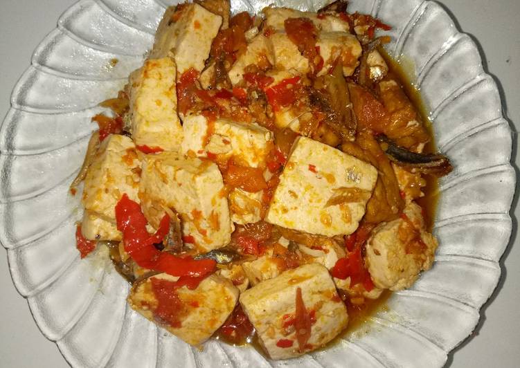 Ikan Asin Tahu Balado