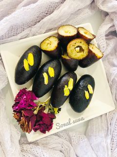 કાલા જામુન (Kala Jamun Recipe In Gujarati) રેસીપી મુખ્ય ફોટો