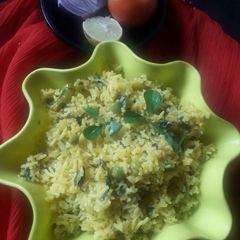 A picture of Methi matar pulav.