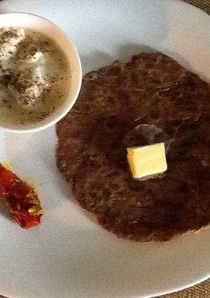 A picture of Thalipeeth.