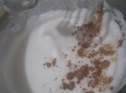 Una foto de dulces de clara de huevo