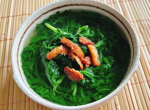 Hình của món Canh Rau Cải Cúc Nấu Đơn Giản.