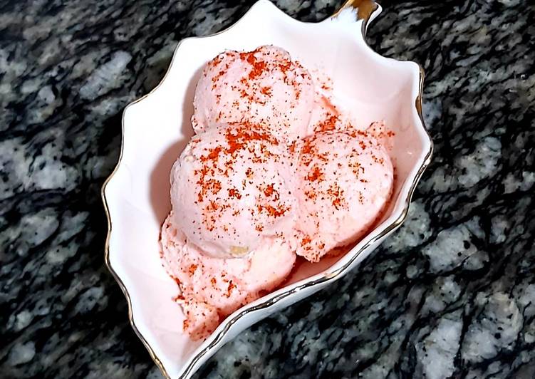 How to Prepare Homemade Chilli guava icecream
