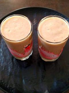 A picture of Mixed Fruits and Nuts Smoothie.