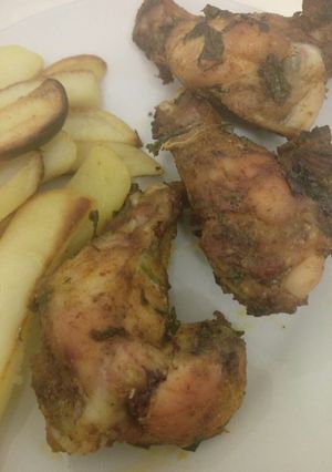 A picture of Roast chicken niblets.