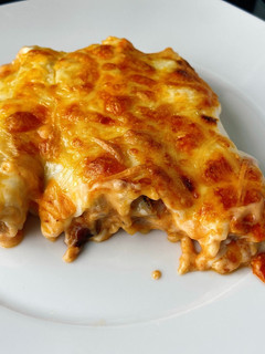 Una foto de Canelones de carne navideños