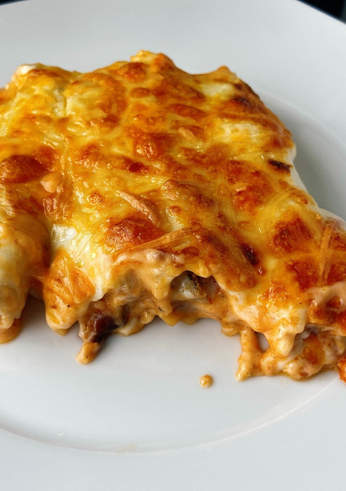 Una foto de Canelones de carne navideños