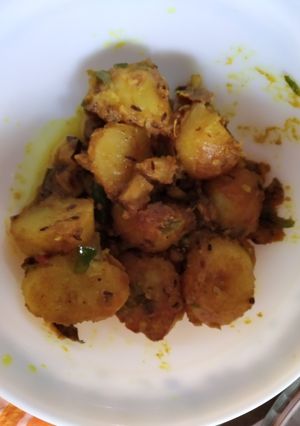 A picture of Dum aloo (without onion and Garlic).