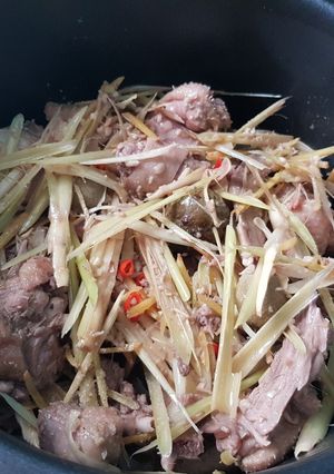 Hình của món Vịt om sấu.