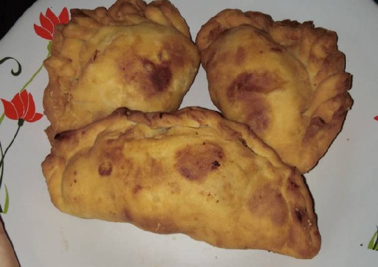 Curry puff