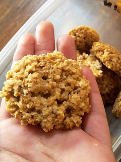 Una foto de Galletitas de avena sin harina 😊