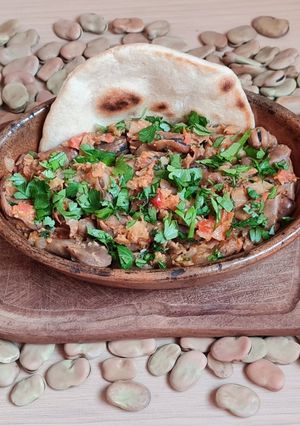 Una foto de Ful medames 🇪🇬 Guiso nutritivo y vegano de habas secas