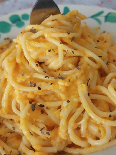 Una foto de Pasta con salsa de Zanahoria 🥕🥕🥕
