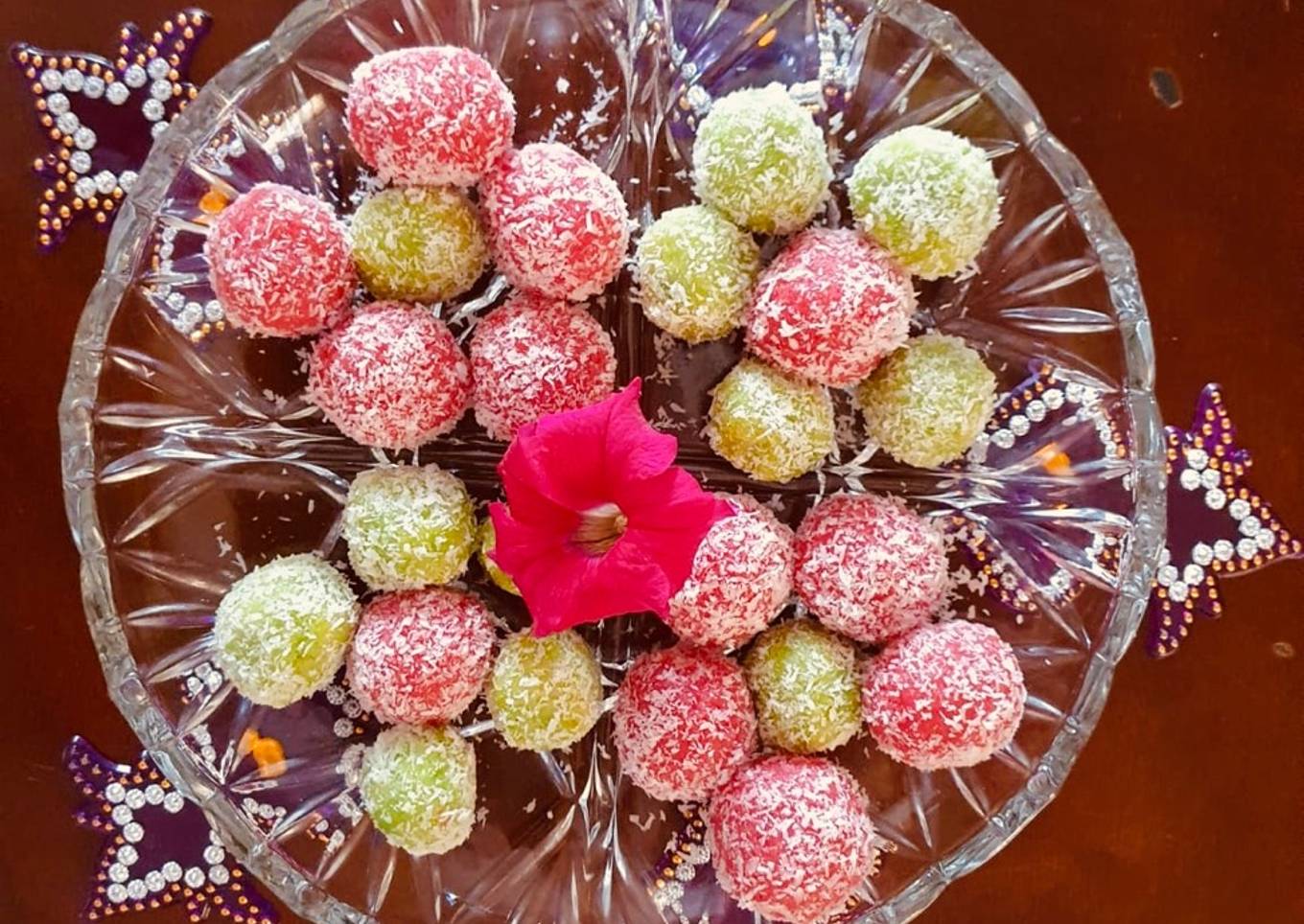 Coconut Ladoo