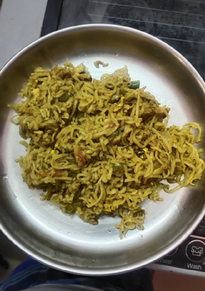 முட்டை நூடுல்ஸ் செய்முறை முக்கிய புகைப்படம்