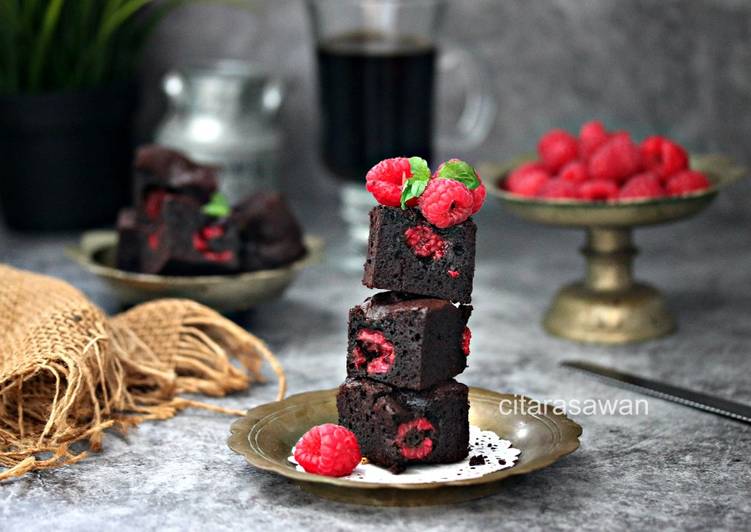 Brownie Chocolate Rapsberry #SyedMunawwar #Brownies