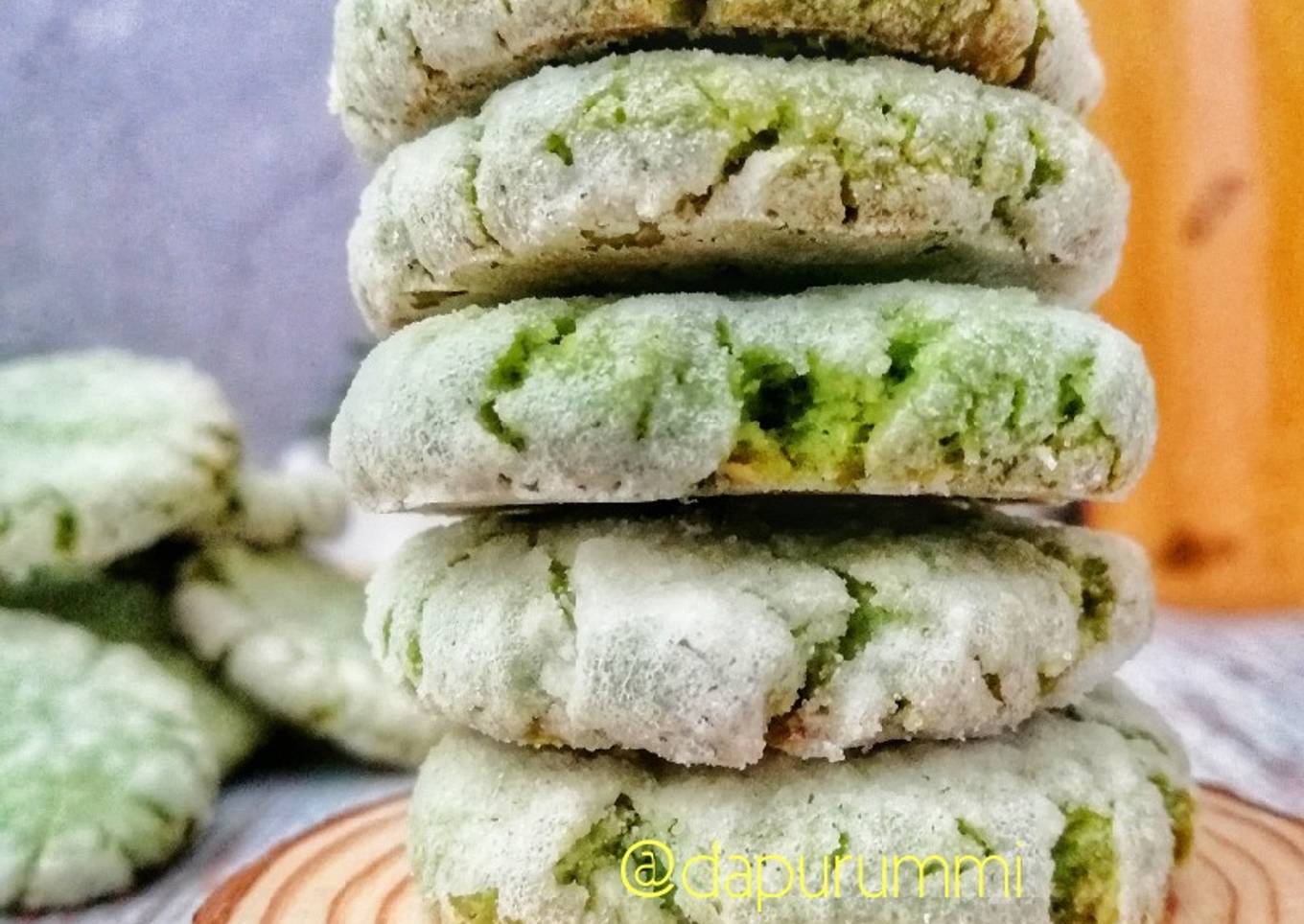 Buko Pandan Crinkle Cookies