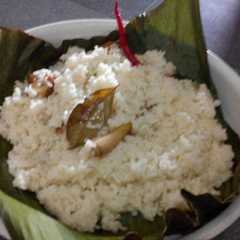 A picture of Nasi liwet nasi sisa magicom.