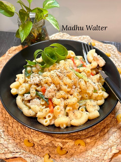 क्रीमी कार्बोनारा चिकन पास्ता (Creamy Carbonara Chicken Pasta) रेसिपी मुख्य फोटो