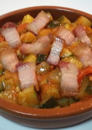 Foto principal de Calabacín al curry con torreznos
