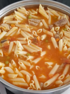 Una foto de Macarrones caldosos