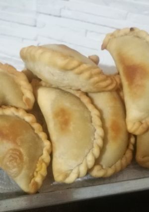 Una foto de Masa para empanadas fritas