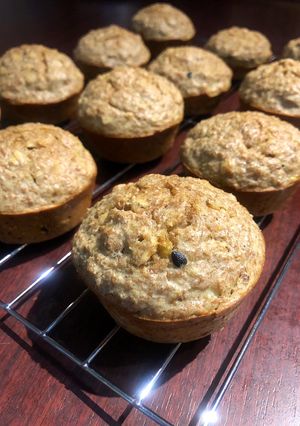 A picture of Banana/Granadilla Muffins.