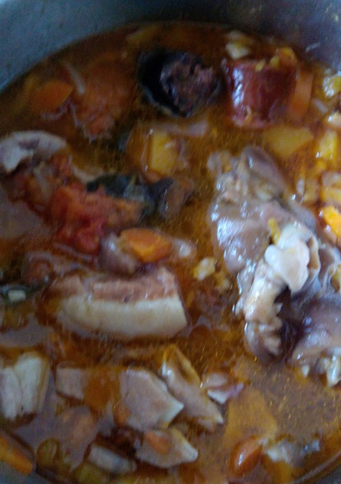 Una foto de Judiones con calabaza